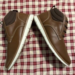 Men’s casual boots- Size 13-NWT